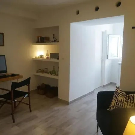 A Cozy In The Heart Of Old Murter, Croatia *