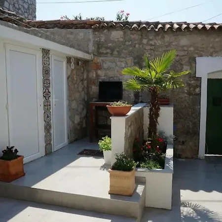 A Cozy In The Heart Of Old Murter, Croatia Villa *