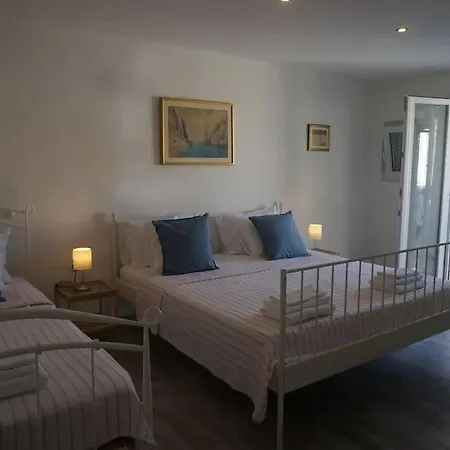 A Cozy In The Heart Of Old Murter, Croatia Villa Murter