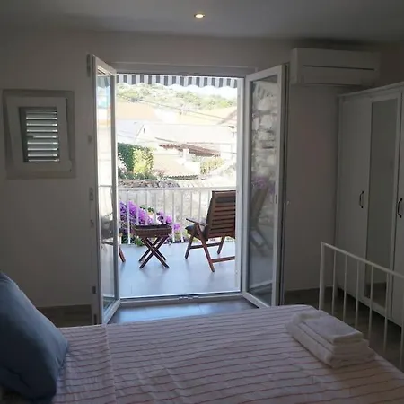 A Cozy In The Heart Of Old Murter, Croatia Villa Murter