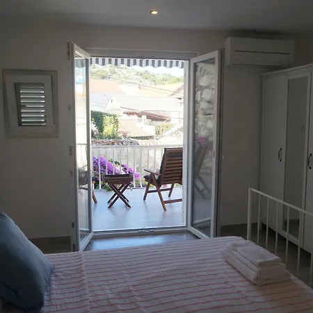 A Cozy In The Heart Of Old Murter, Croatia *