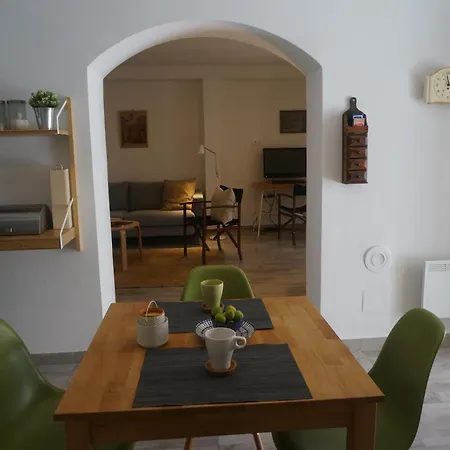 Vila A Cozy In The Heart Of Old Murter, Croatia