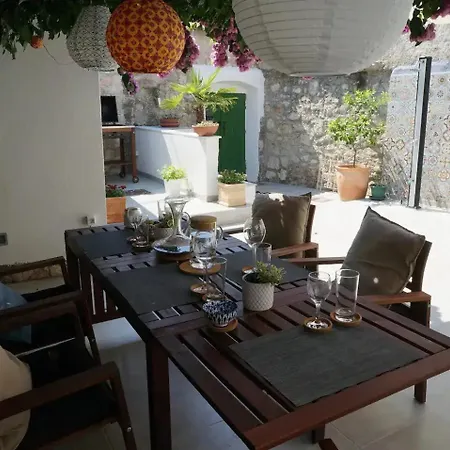 A Cozy In The Heart Of Old Murter, Croatia *