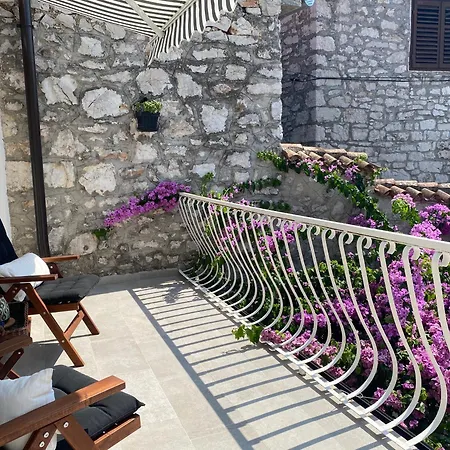 A Cozy In The Heart Of Old Murter, Croatia