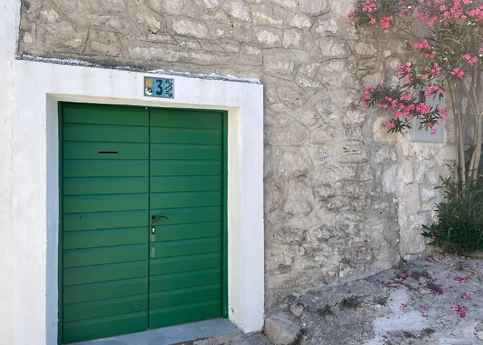 A Cozy In The Heart Of Old Murter, Croatia * Murter