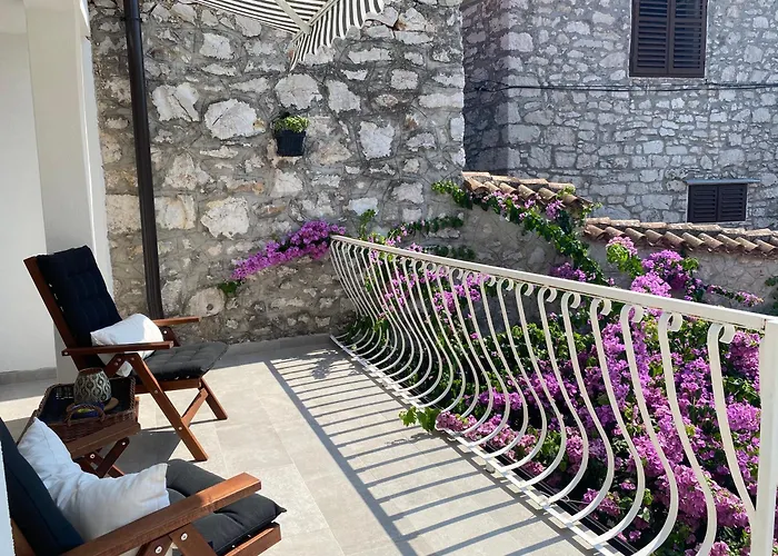 A Cozy In The Heart Of Old Murter, Croatia