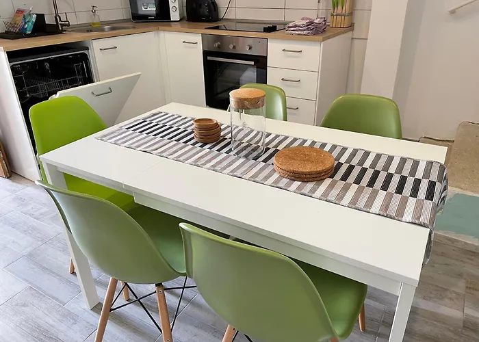 A Cozy In The Heart Of Old Murter, Croatia *