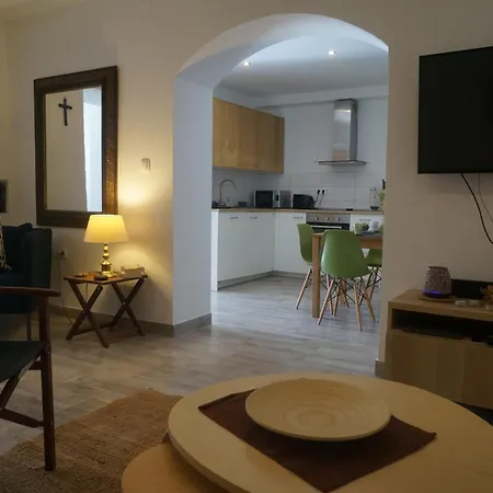 A Cozy In The Heart Of Old Murter, Croatia